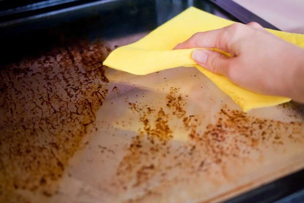 Discover the Secret to Effortless Oven Cleaning